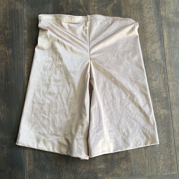 Spanx Assets Red Hot Label Shorts Shapewear Sz-Large - Picture 3 of 8